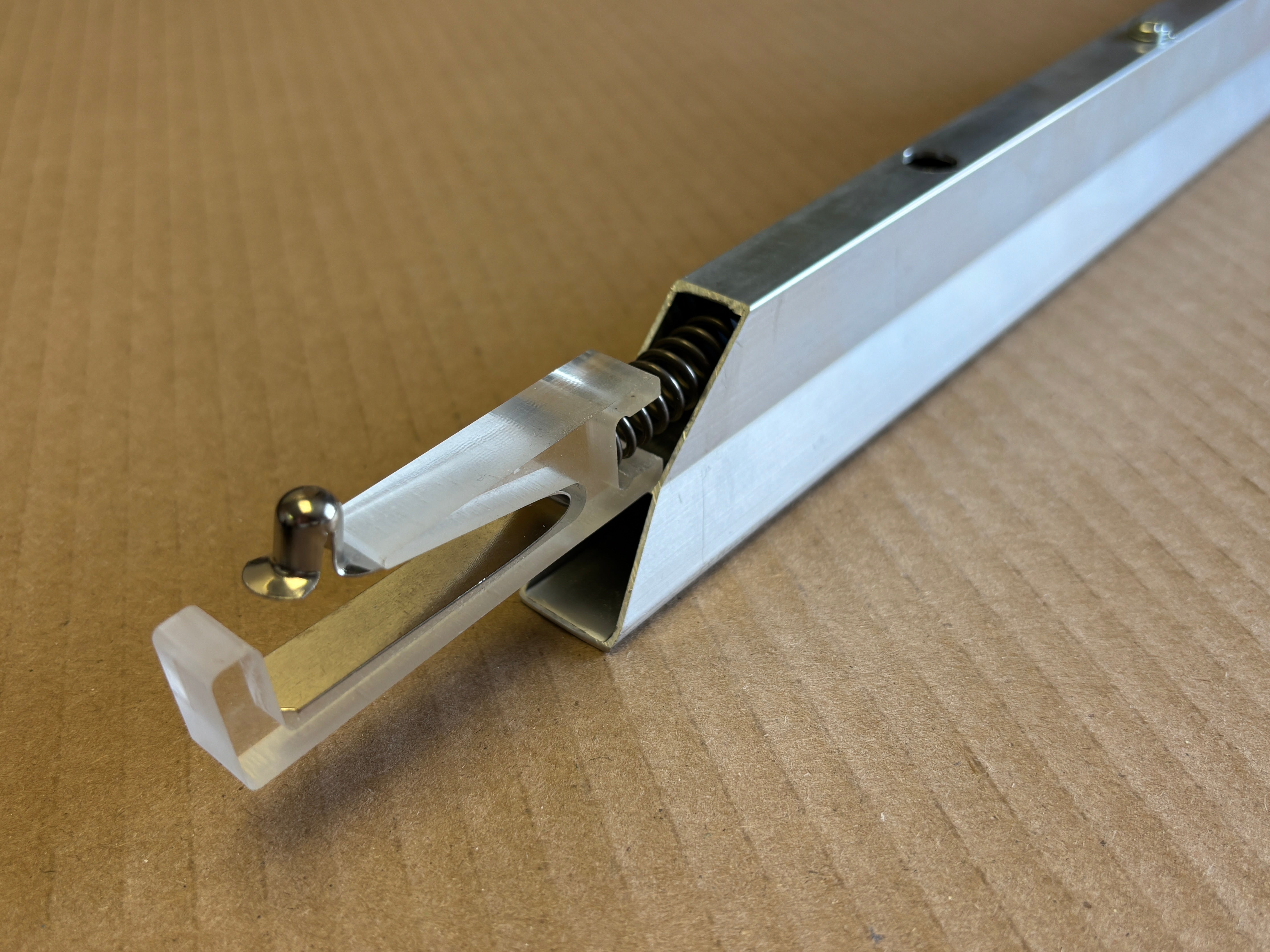 19mm-Thick SpringTite Aluminum Frames